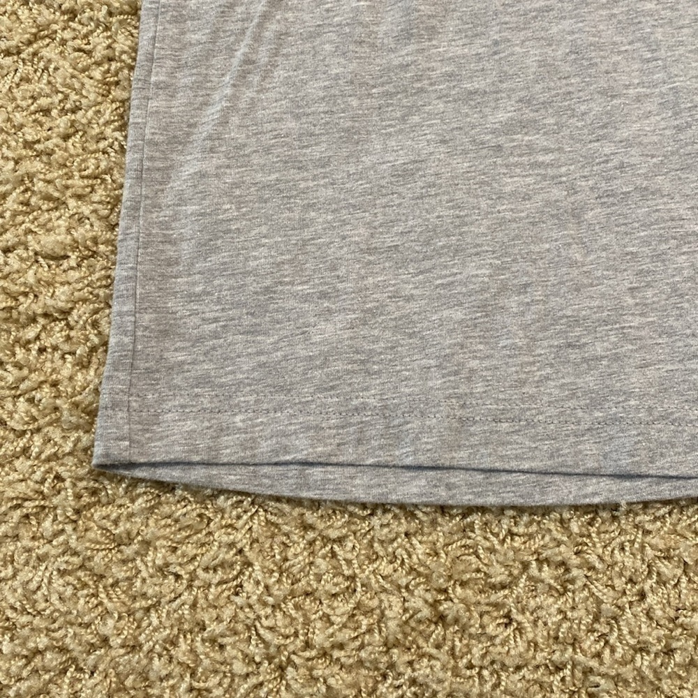 “Mother of Dragons” tee- EUC - Picture 4 of 4
